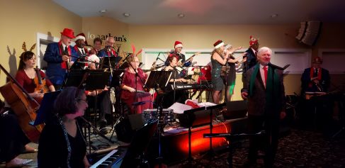 A Christmas to Remember featuring the Deep Blue
